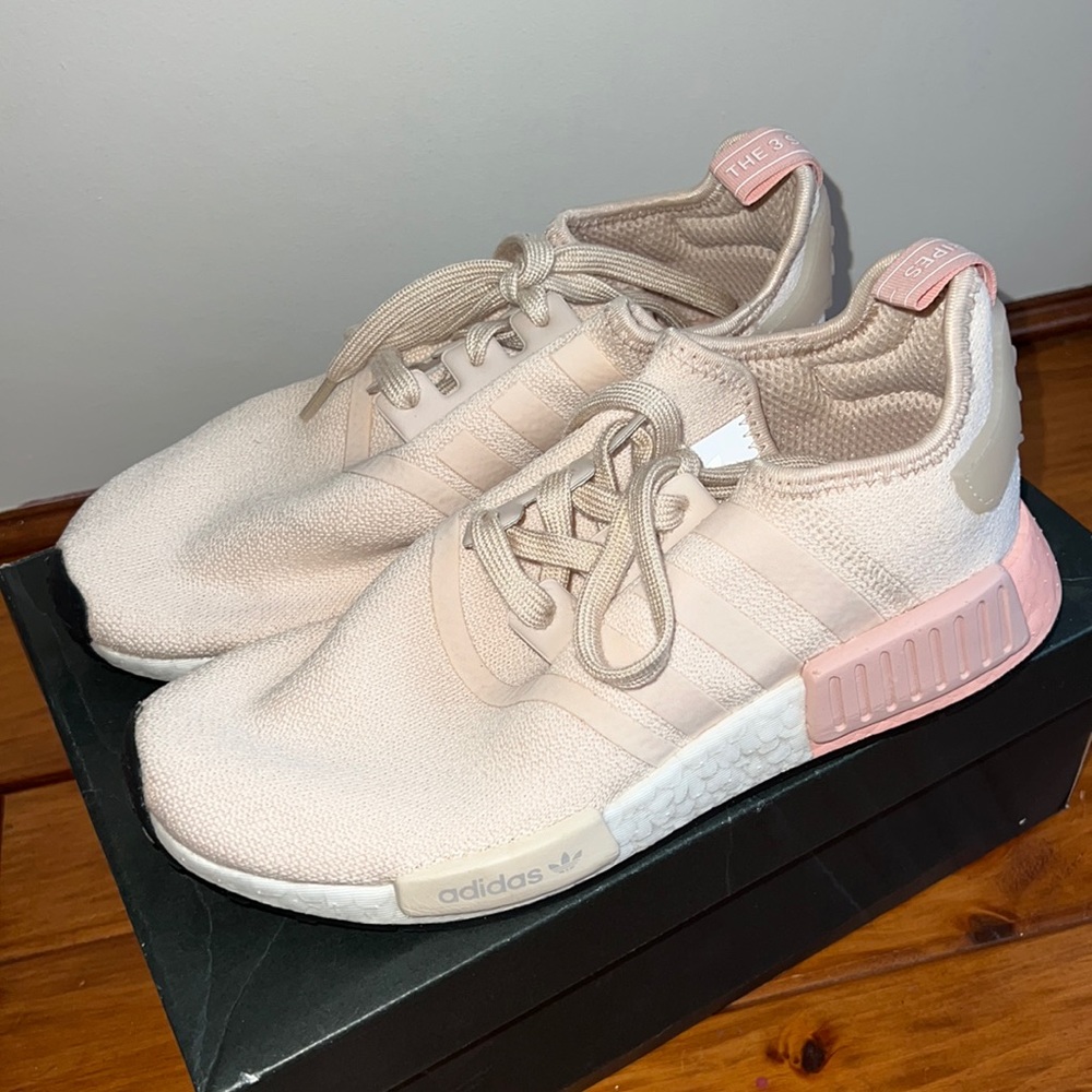 Adidas NMD R1 - Picture 2 of 13